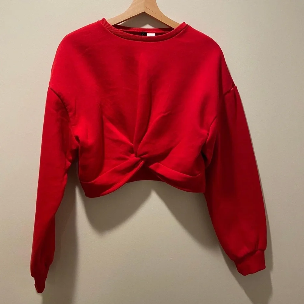 sweater - Picture 2 of 2